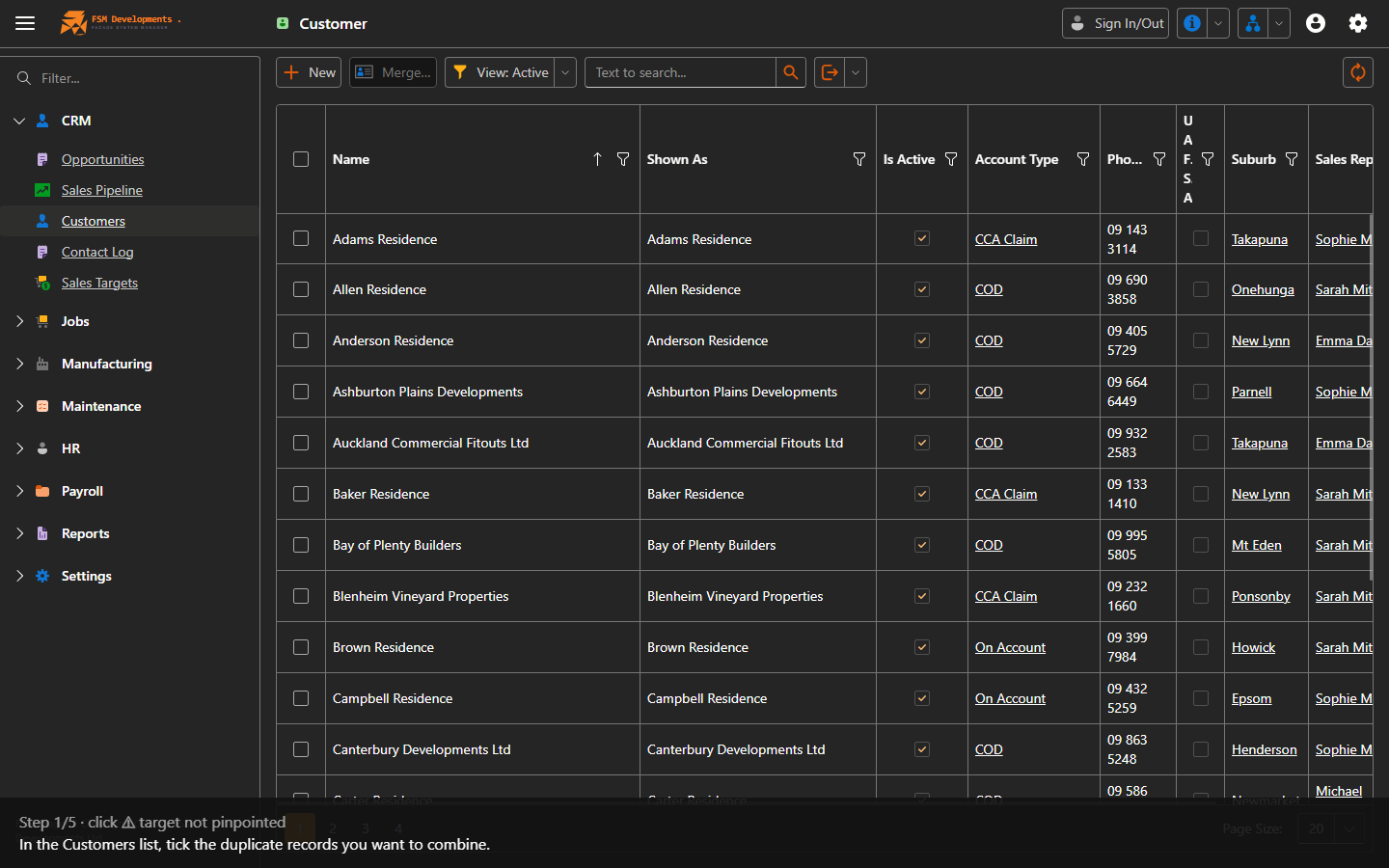 Selection checkboxes for two duplicate customers